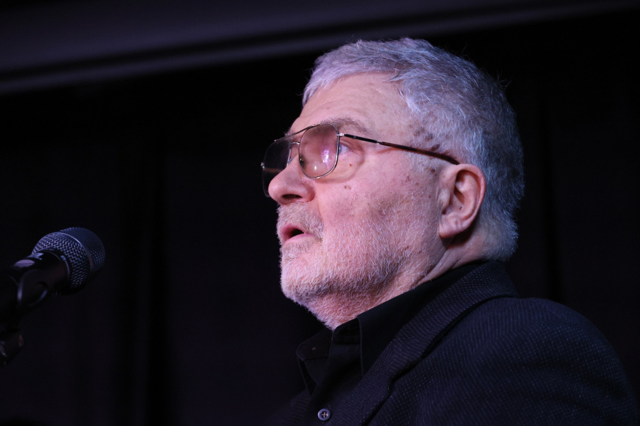 Юрий Поляков на церемонии прощания со Всеволодом Шиловским в Московском театре Всеволода Шиловского