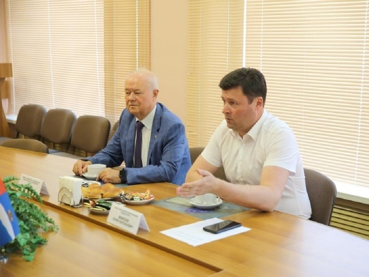 В Калуге Юрий Моисеев встретился с делегацией Дагестана