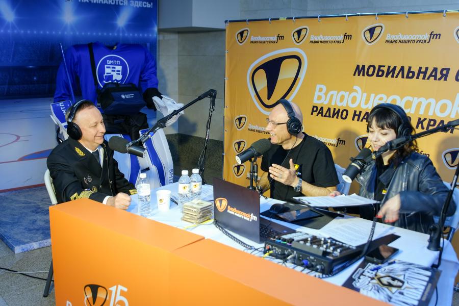 пресс-служба FESCO | Праздник для всех: ВМТП организовал прямой радиоэфир на закрытии сезона «Адмирала»