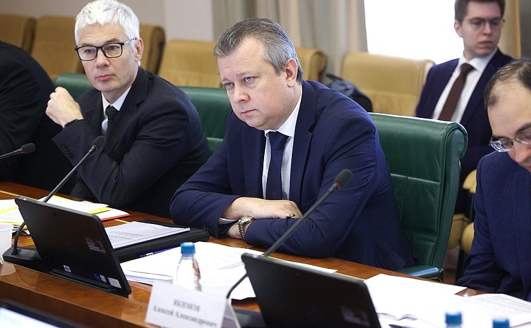 Круглый стол Комитета СФ по международным делам совместно с Комитетом СФ по конституционному законодательству и государственному строительству «Юрисдикция международных судебных и арбитражных органов в отношении Российской Федерации»