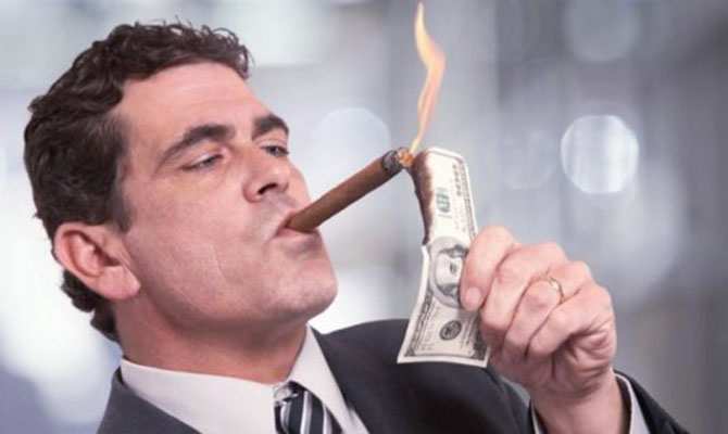 Загадочно пропавший в 2018 году немецкий миллиардер найден в Москве с русской возлюбленной, — Daily Mail (ФОТО) | Русская весна