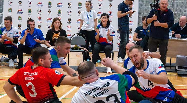 Белгородцы стали обладателями золота на Кубке Защитников Отечества по волейболу сидя