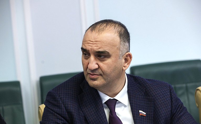 Мохмад Ахмадов