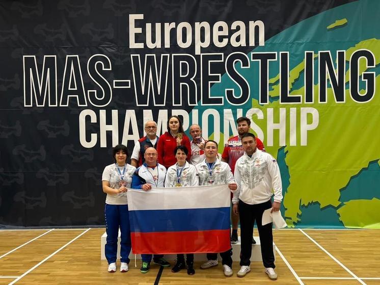 Сахалинцы стали призерами чемпионата и первенства Европы по мас-рестлингу