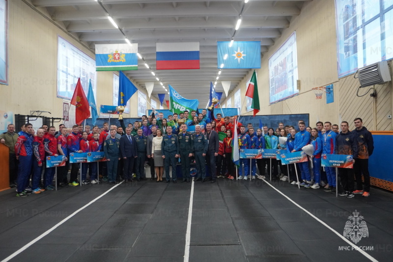 Команда Югры - победитель Всероссийских соревнований МЧС России «Кубок В.А. Кобцева» по пожарно-спасательному спорту