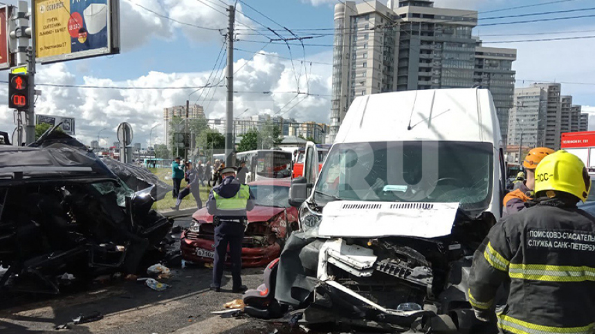 Сводки дтп спб. Сводки дтп спб. Перекресток лиговского и кузнечного. Сводки дтп спб. Происшествие спб вчера.