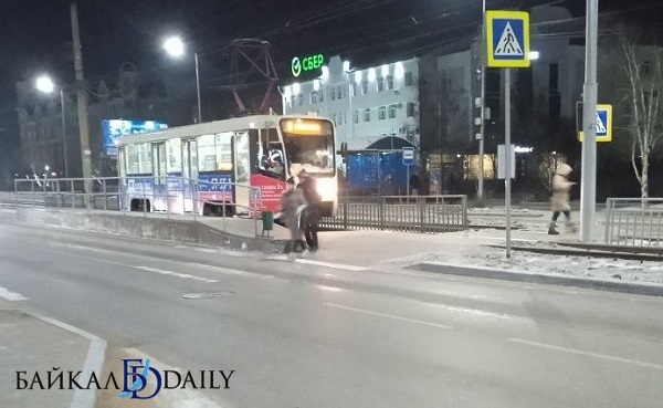 В Улан-Удэ с утра пораньше «встали» трамваи