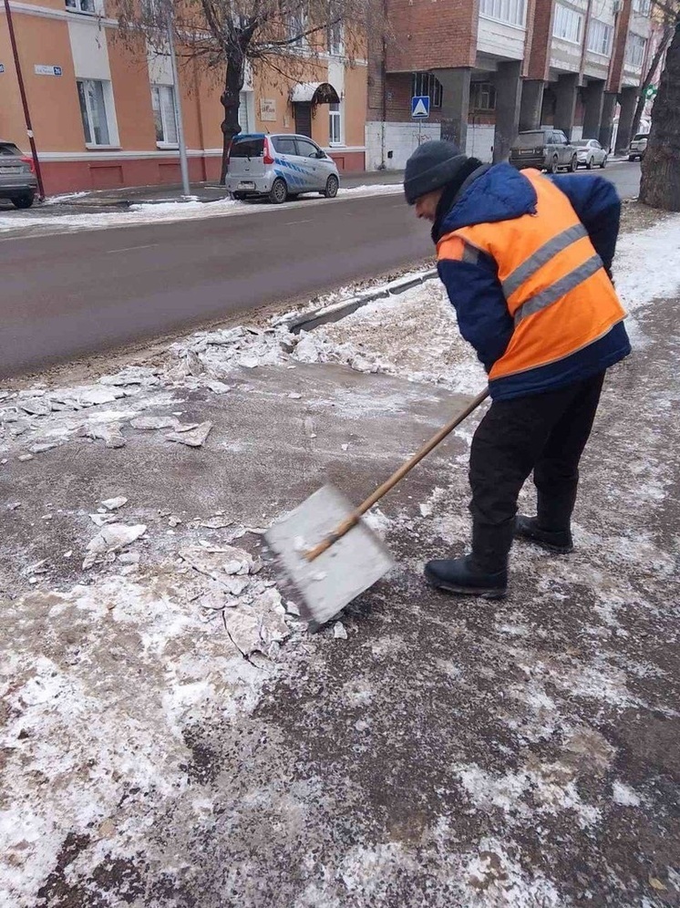 В Иркутске за выходные вывезено около 290 тонн снега