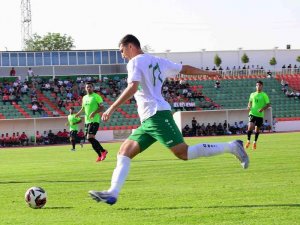 Дидар Дурдыев лидирует в списке бомбардиров чемпионата Туркменистана-2023 по футболу
