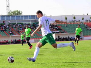 Дидар Дурдыев лидирует в списке бомбардиров чемпионата Туркменистана-2023 по футболу