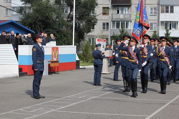 К 25-летию со дня образования Кузбасского института ФСИН России на плацу образовательной организации состоялось открытие торжественных мероприятий