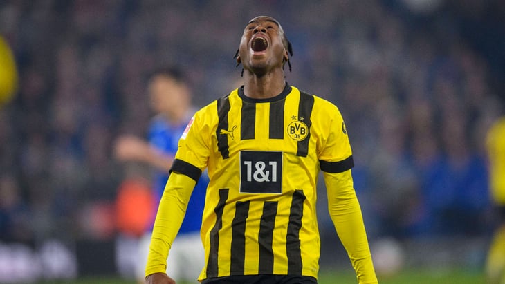 «Боруссия» прервала серию побед в Бундеслиге