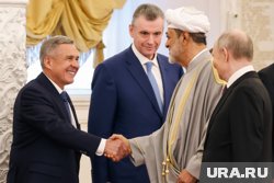 Глава Татарстана Рустам Минниханов приветствовал султана Омана «салам алейкум»