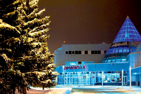 Привокзальную площадь аэропорта Ханты-Мансийска планируют модернизировать и увеличить количество парковочных мест