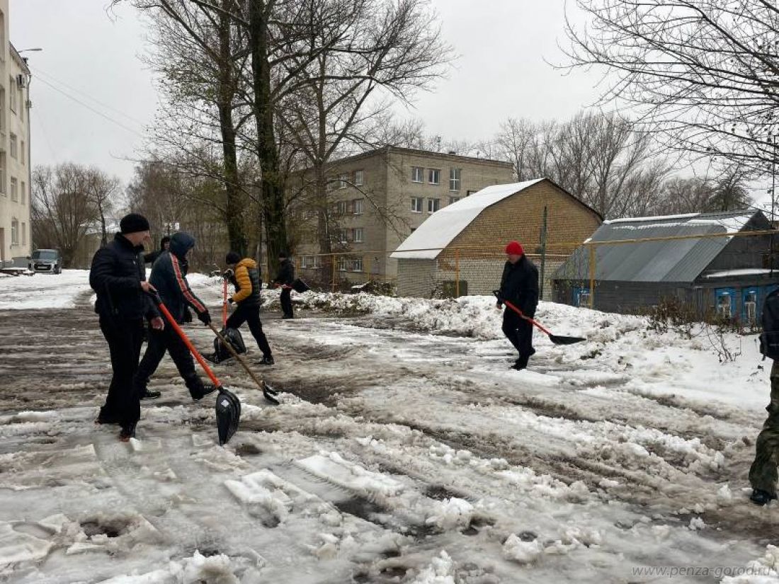 Пенза удаление. Улицы российских городов фото. Фото выпускников Первомайского Совхоз- техникума. Пенза фото города 2022.