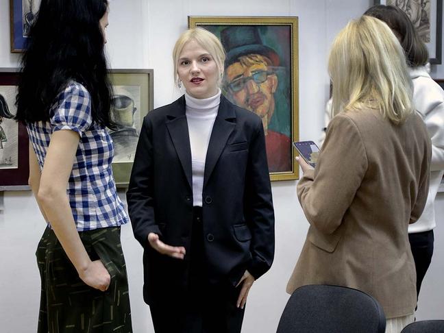 В Белгороде открыли выставку работ трёх художников «Искусство портрета» - Изображение 3