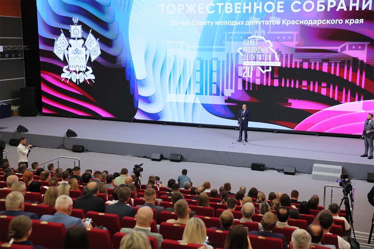 Кондратьев: нужно вовлекать молодежь в решение проблем