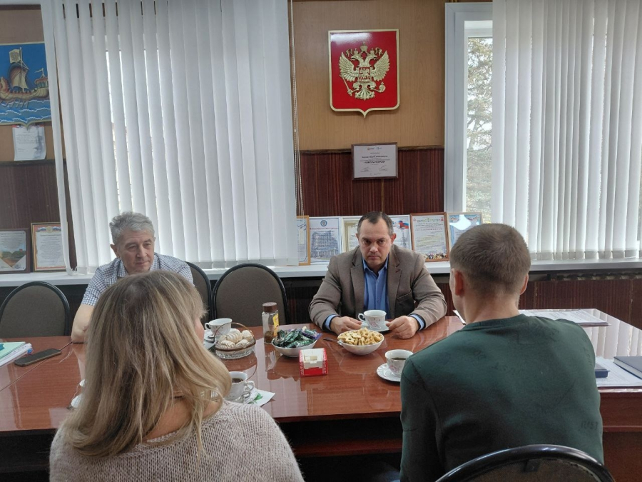 Служба по контракту