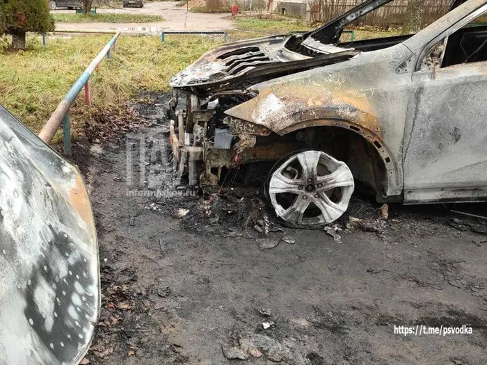 Пожарные ликвидировали возгорание автомобилей (ФОТО)