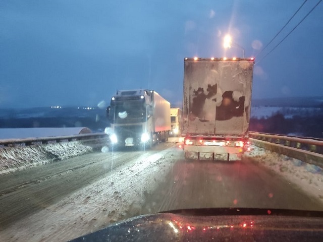 Пробки м5 уфа челябинск. Трасса м5. Трасса м5 пробка из фур. Трасса м5 Уфа Челябинск. Большая трасса.