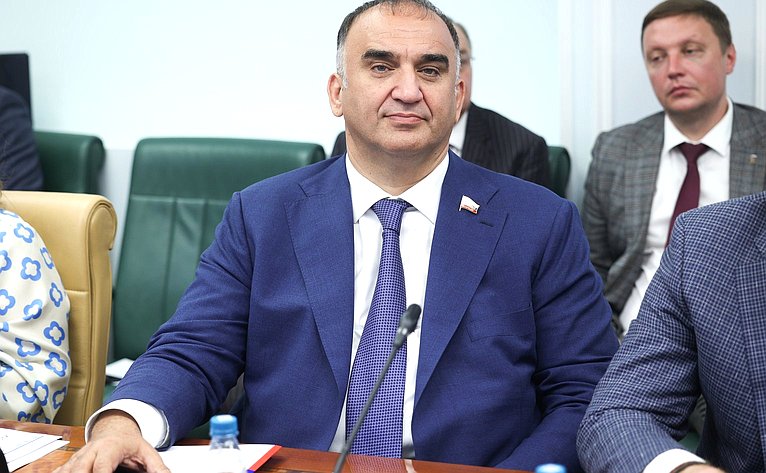 Мохмад Ахмадов
