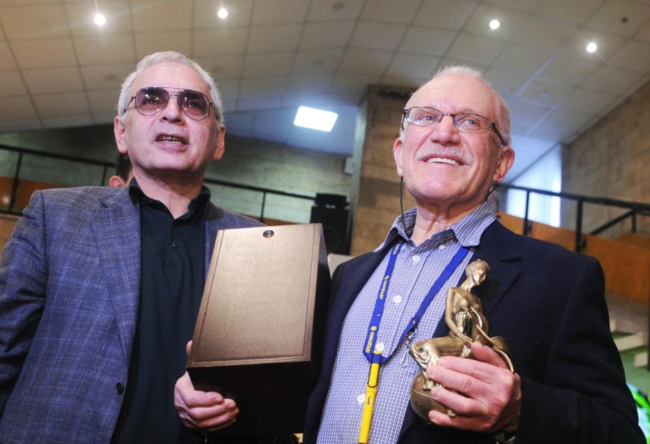 Карен Шахназаров и режиссер Александр Митта (слева направо) во время творческого вечера, посвященного его 80-летнему юбилею