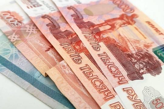 Для «профессиональных бездельников» и рантье захотели ввести фиксированный налог и взносы в фонд ОМС