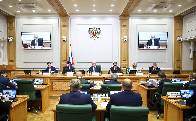 Заседание Совета по вопросам развития Сибири при Председателе Совета Федерации на тему «Сибирская экономика – от сырьевой к высокотехнологичной»