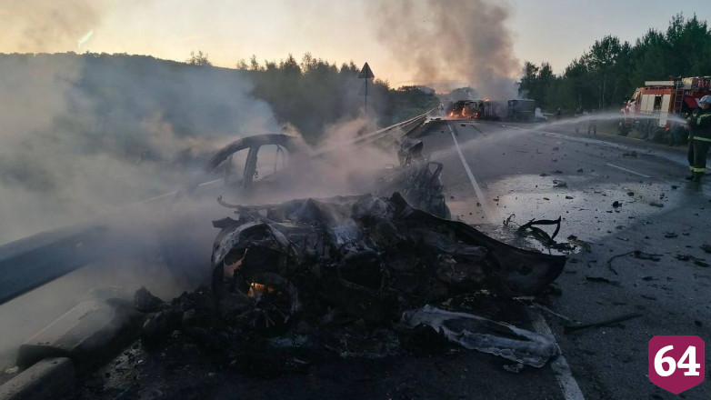 Из-за массового ДТП с погибшим затруднено движение на трассе под Саратовом