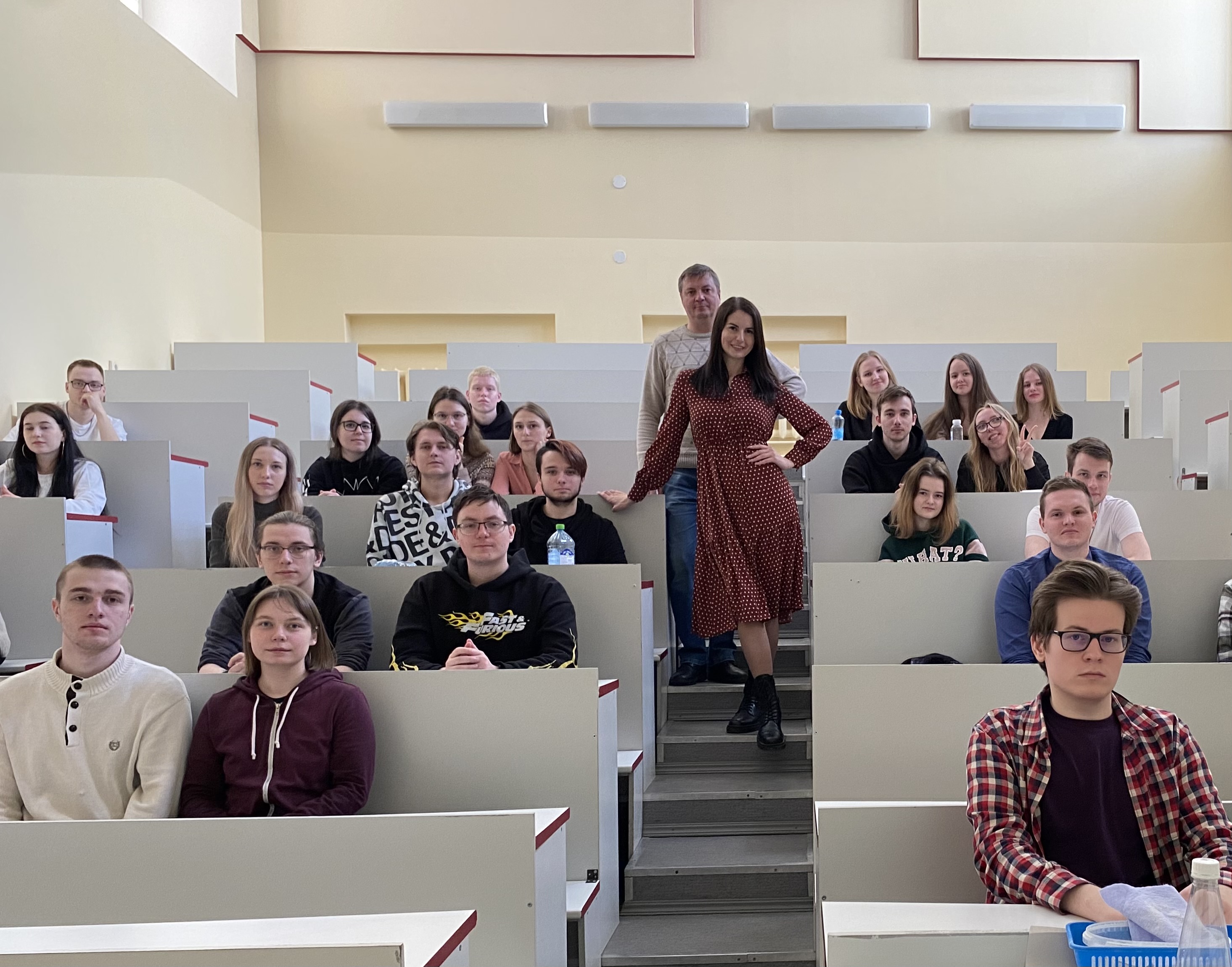 20 мая день рождения а п маресьева. Верили в победу сотрудники института. Гк элемент. С днем победы 77 годовщина победы. Нии аэрокосмос.