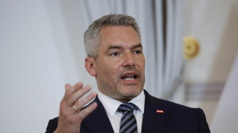 Канцлер Австрии заявил о провальности системы ЕС по предоставлению убежища мигрантам