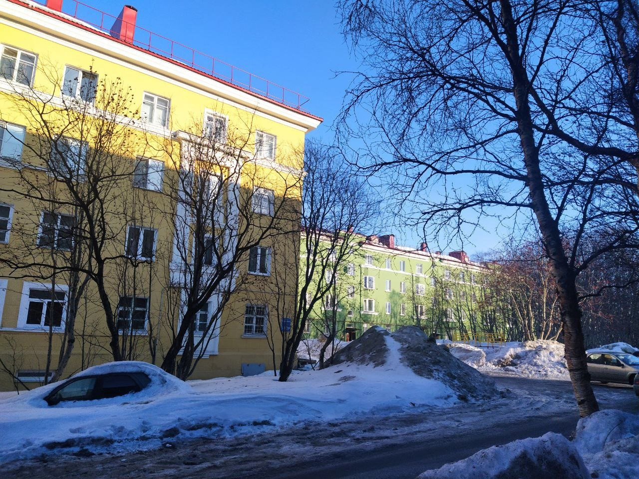 Мурманск жилой фонд. Ленинский округ (Мурманск). Глава Ленинского района Мурманска. Октябрьская 12 Мурманск.