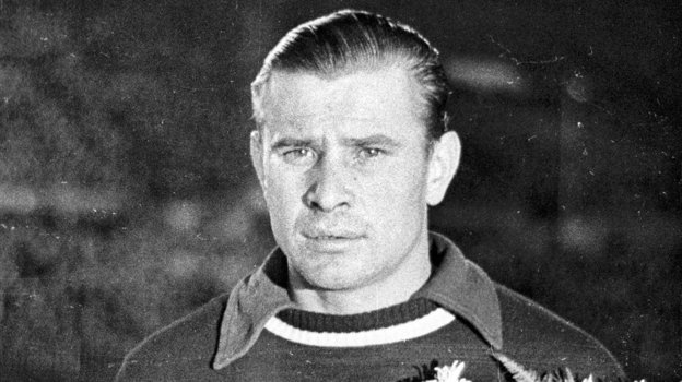 Футболист Лев Яшин