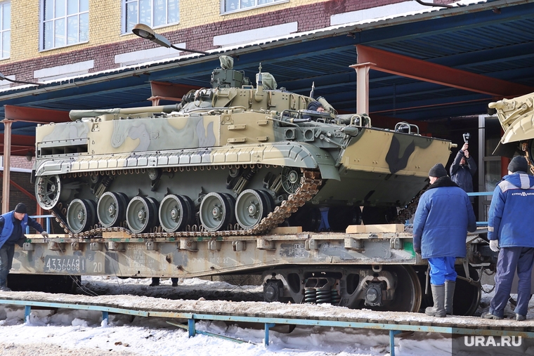 Отгрузка БМП-3 в рамках выполнения АО «Курганмашзавод» государственного оборонного заказа.Курган