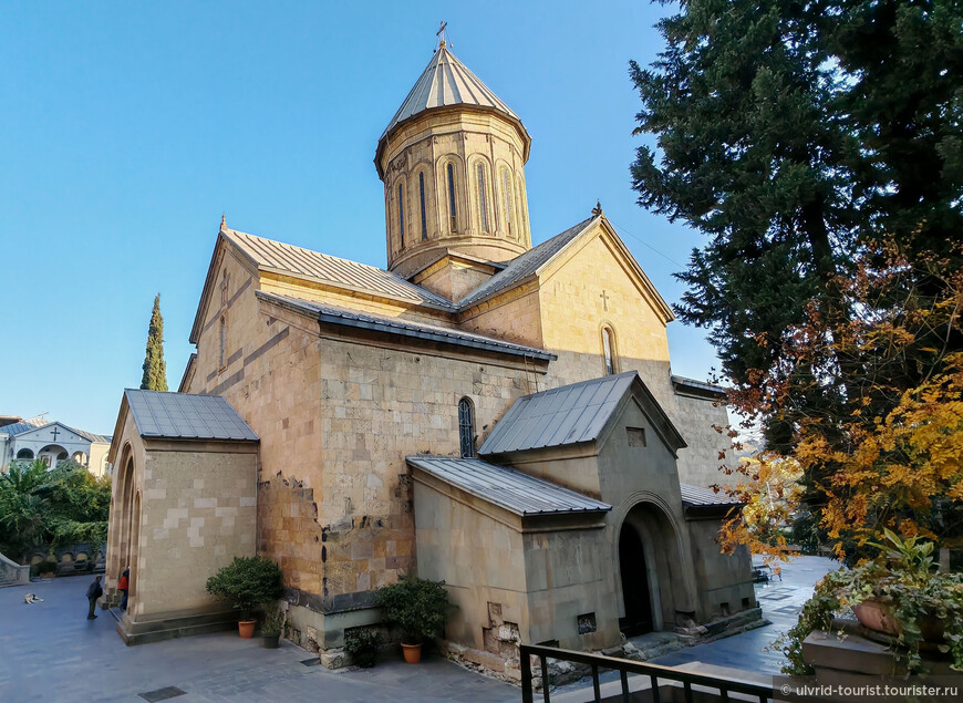 Крест из виноградной лозы