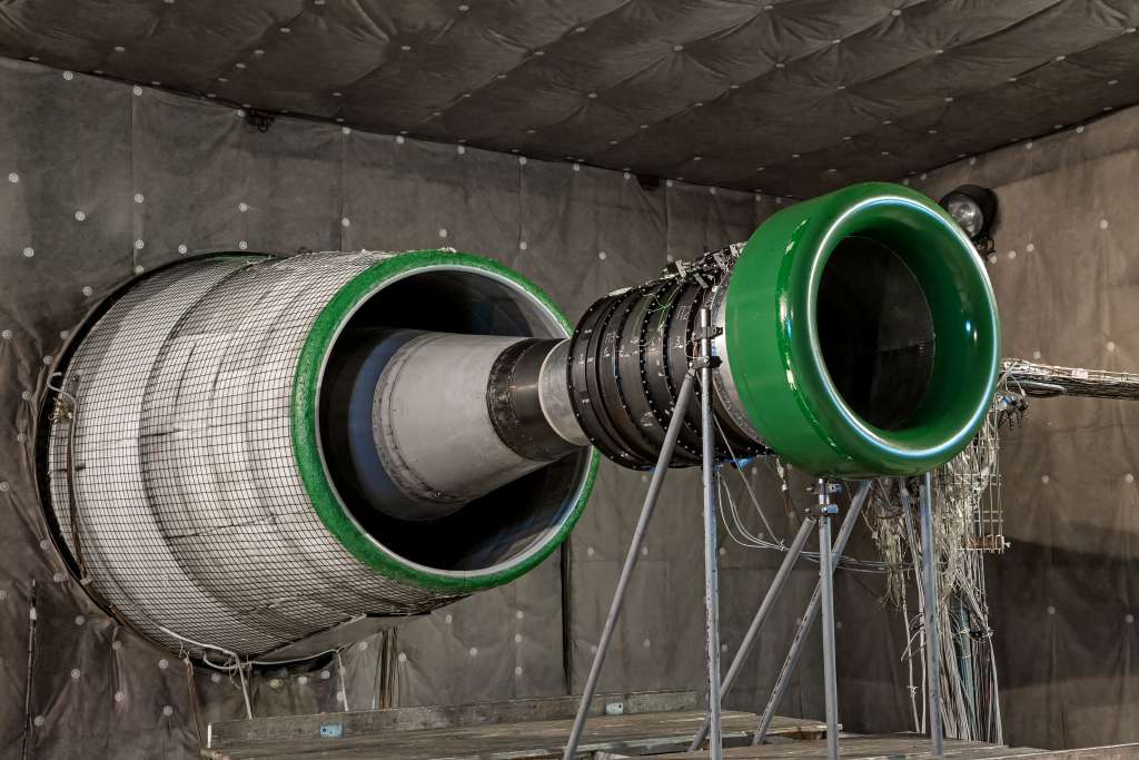 Стенд для акустических испытаний.jpg