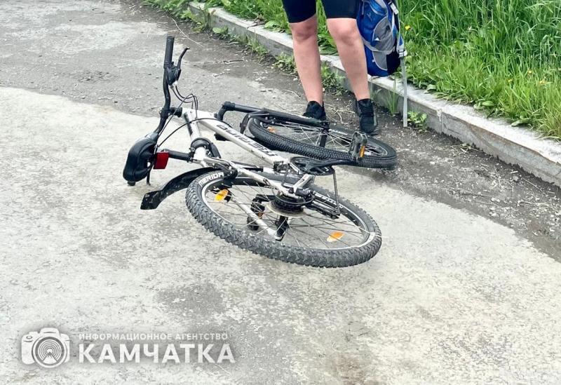 Несовершеннолетний велосипедист попал под колеса Suzuki в городе Елизово. фото: ИА 