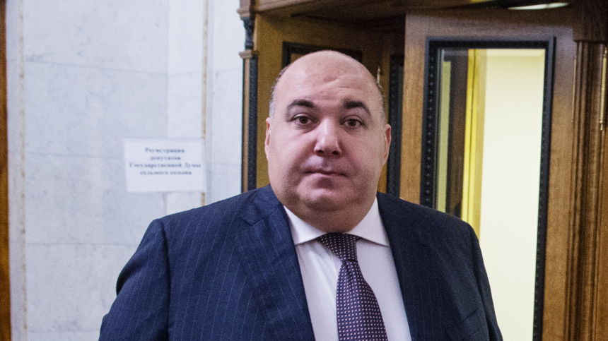 За что экс-депутата Госдумы Юрия Напсо объявили в розыск