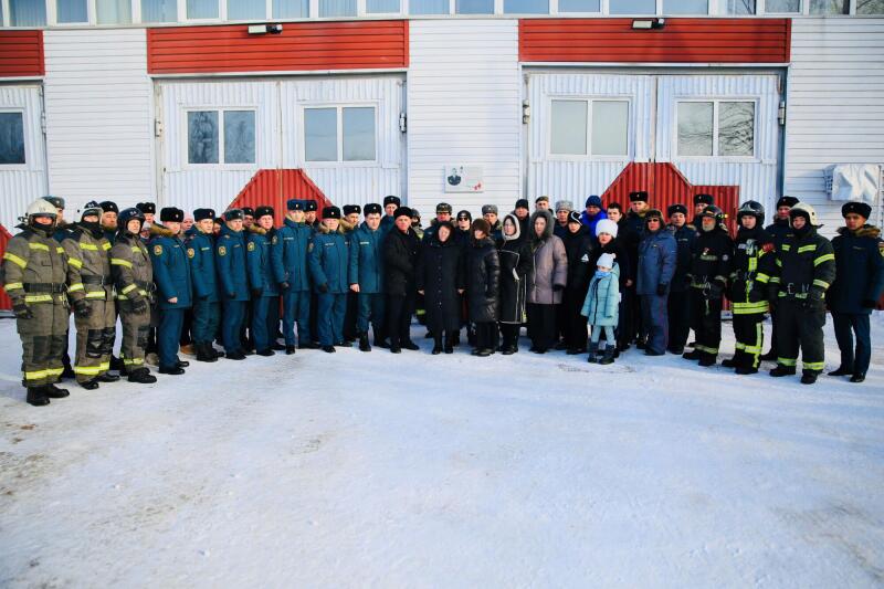 В Пыть-Яхе увековечили память ветерана МЧС России, погибшего в зоне специальной военной операции