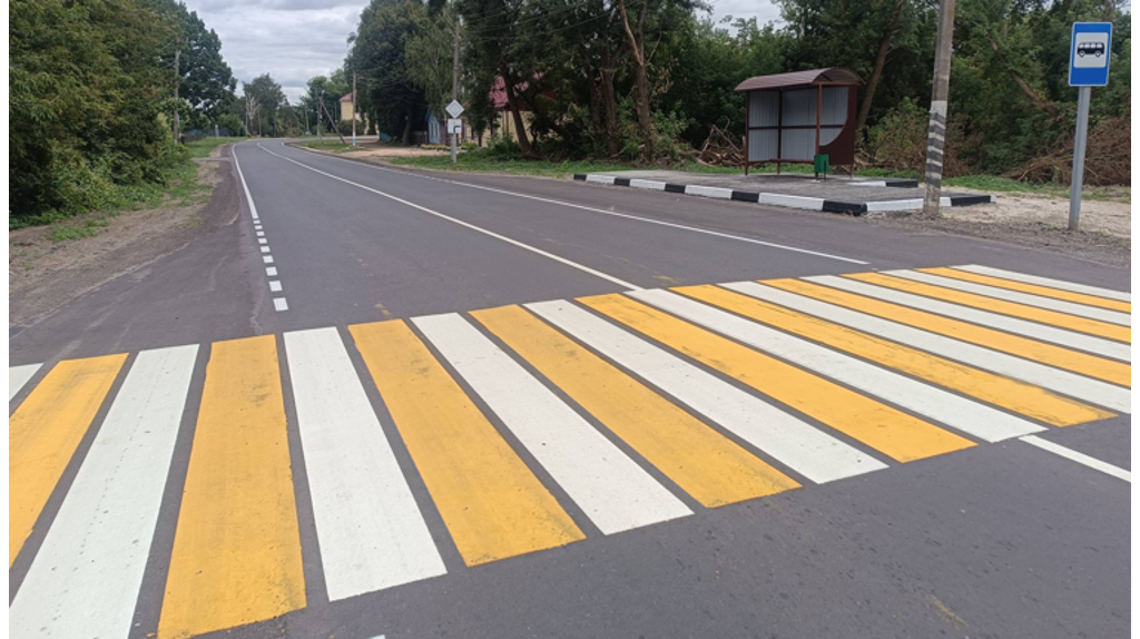 В Брянской области обновили дороги к небольшим населенным пунктам