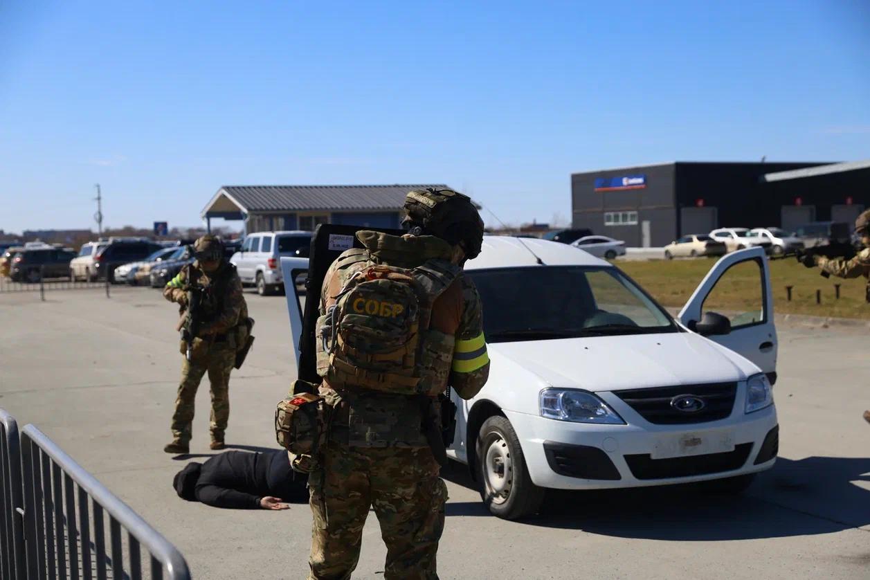 Фото Росгвардия на выставке в «Новосибирск Экспоцентр»: от зрелищных задержаний до профориентации молодежи 17