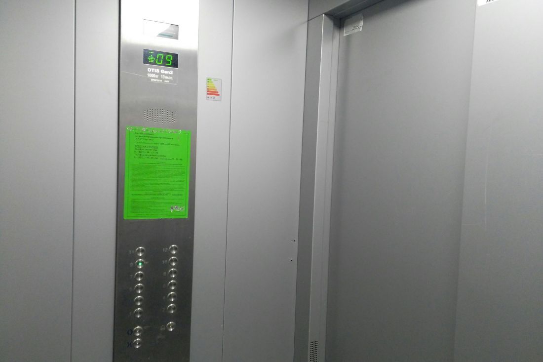 хотим лифт. хотим лифт. хотим лифт. сломанный лифт. лифт отис 1000r левосторонний.