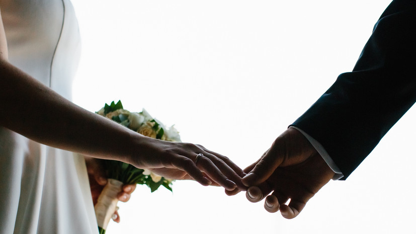 Браки и разводы 2022. Зарегистрировать брак в 2022 году. Дворец бракосочетания иркутск. 2022 браки. Свадебные платья для загса.