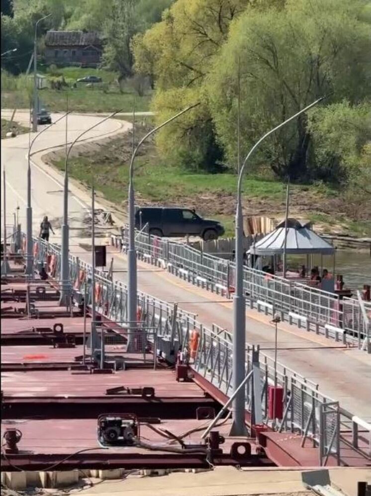Наплавной мост через Оку в Дугне откроют до конца дня