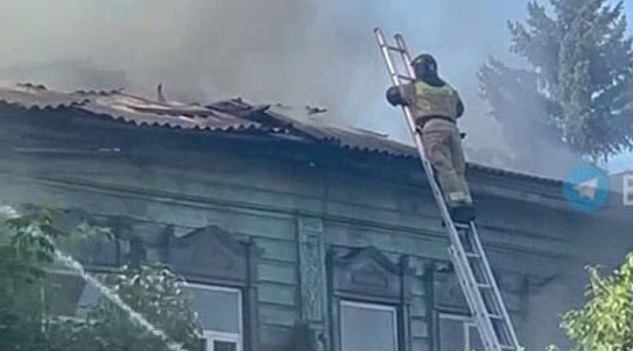 Ликвидация пожара на улице Чкалова<span style=