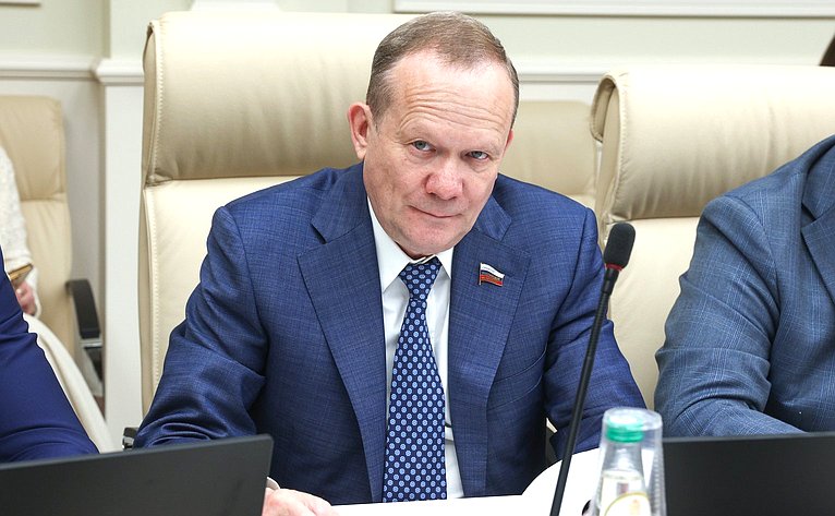 Виктор Зобнев