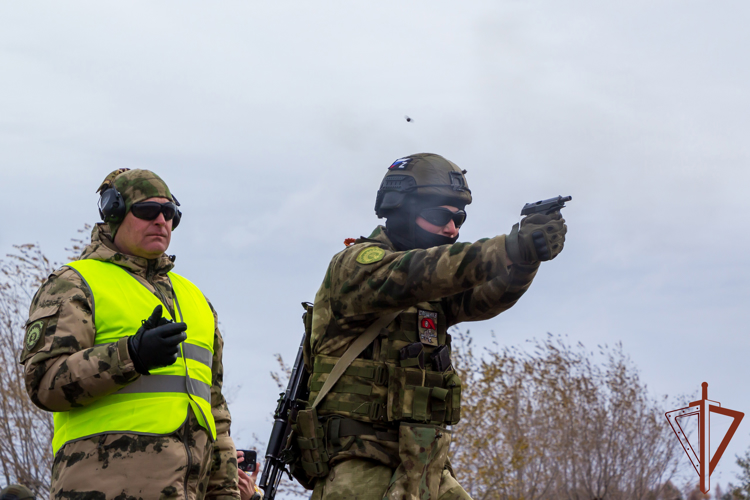 В Саратовском военном институте Росгвардии состоялся открытый турнир по пауэртлону 