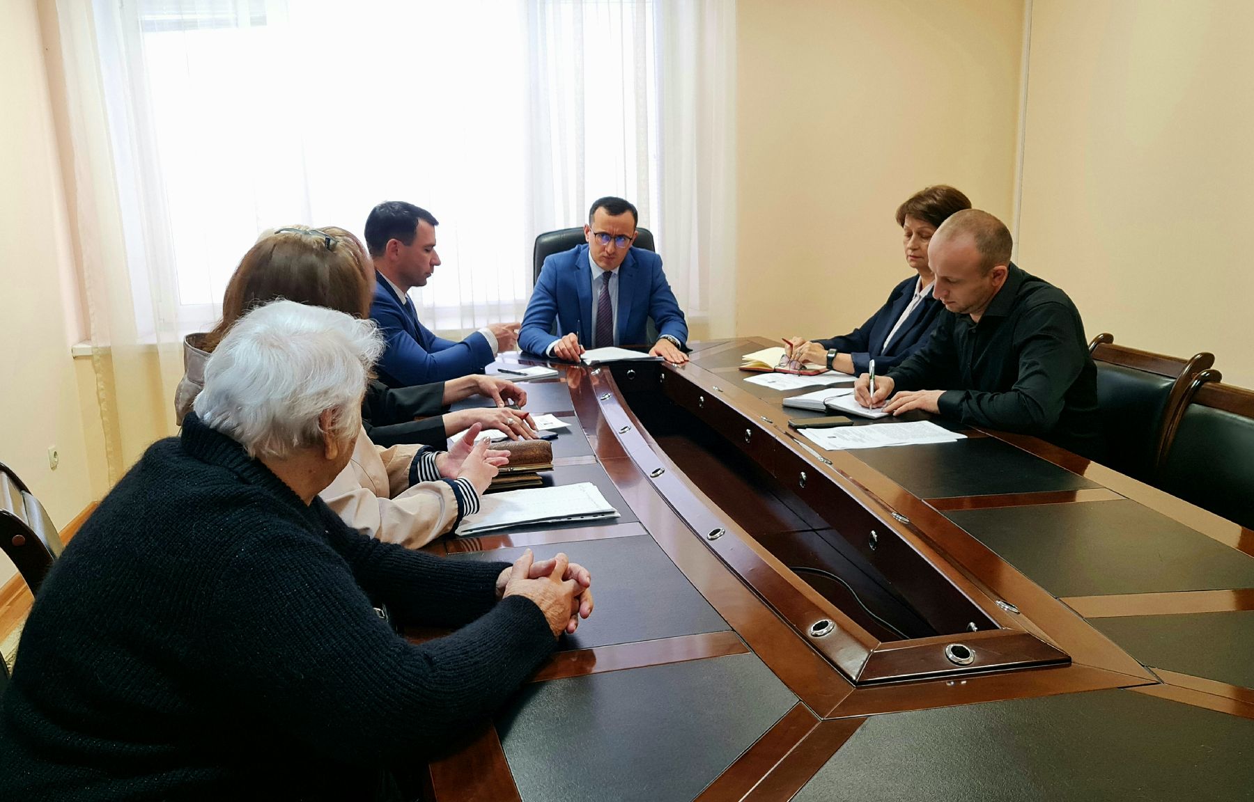 И.о. председателя Государственного комитета КБР по тарифам и жилищному надзору Алим Макуашев провел личный прием граждан.