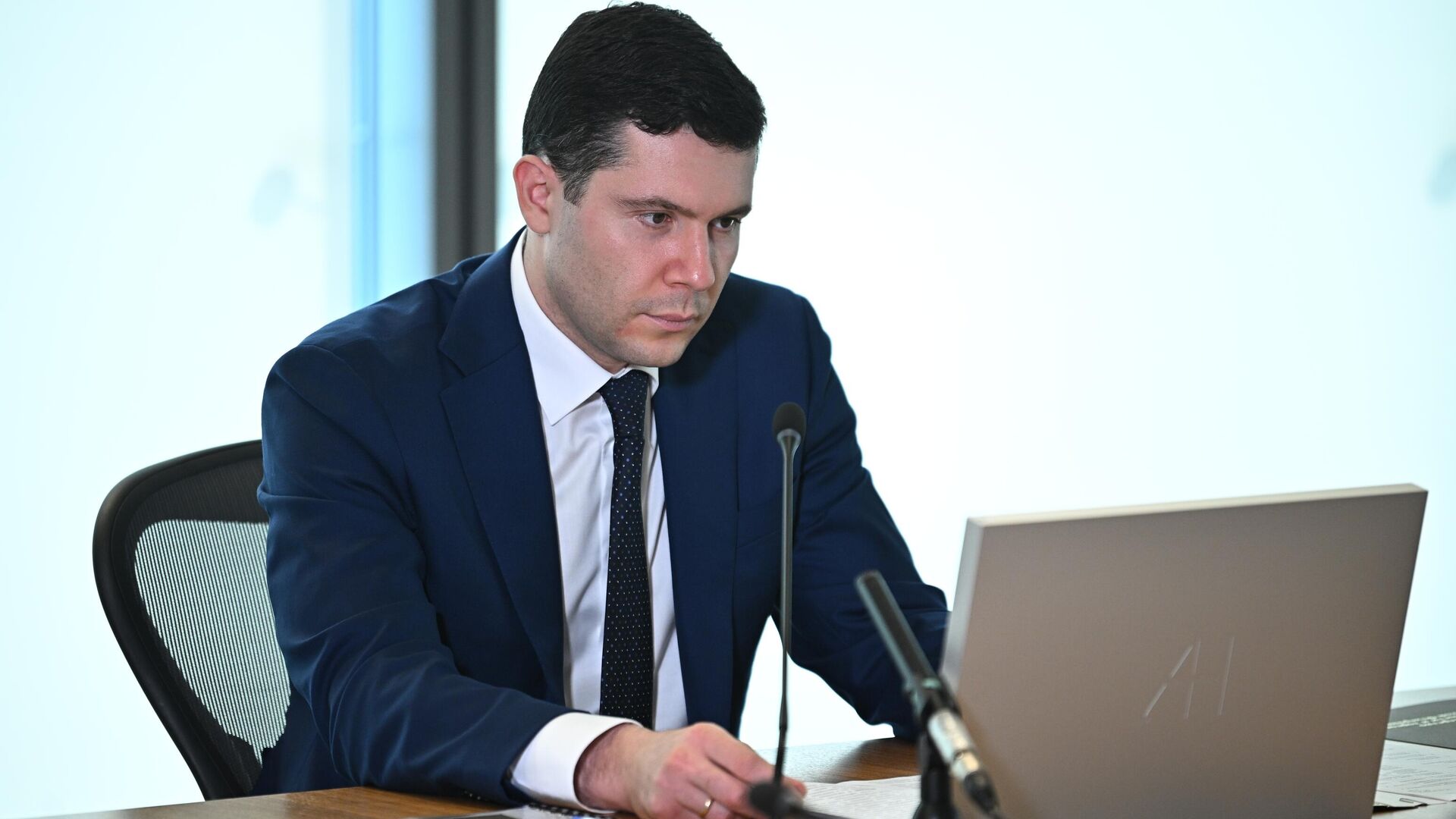 Антон Алиханов и Александр Шохин возглавят форум в Петербурге