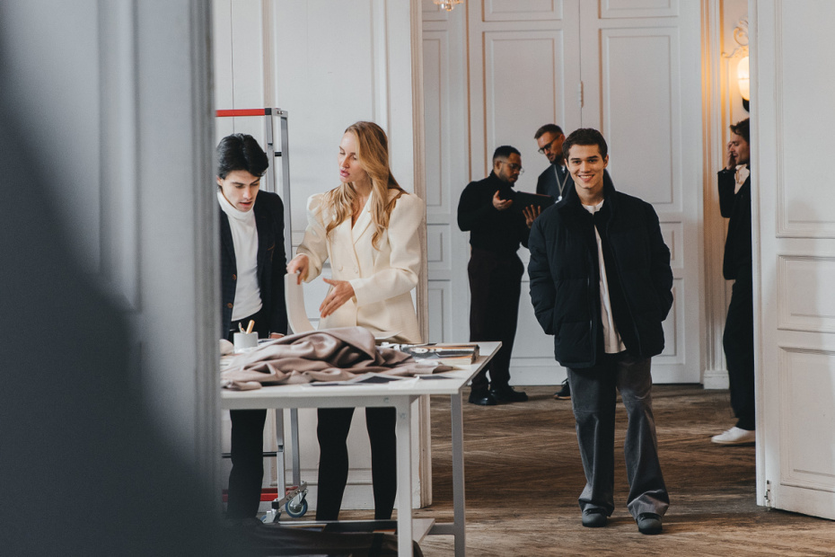 Кадры из фильма «Москва слезам не верит. Всё только начинается», актер Рузиль Минекаев